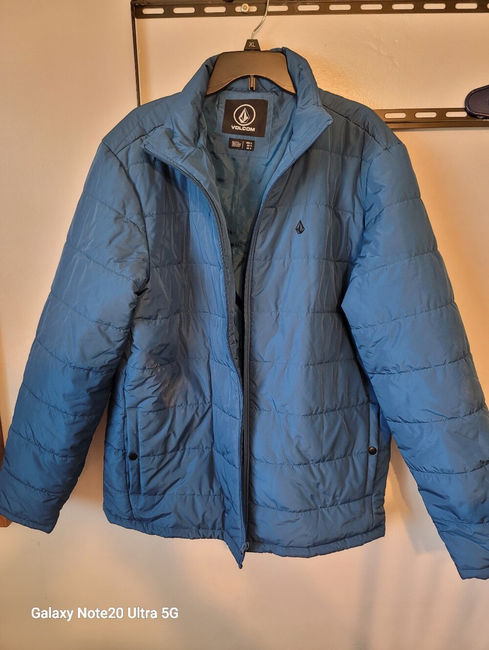 Volcom Men’s Blue Quilted Puffer Jacket